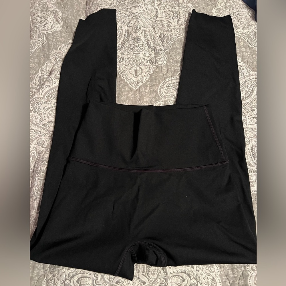 Black leggings